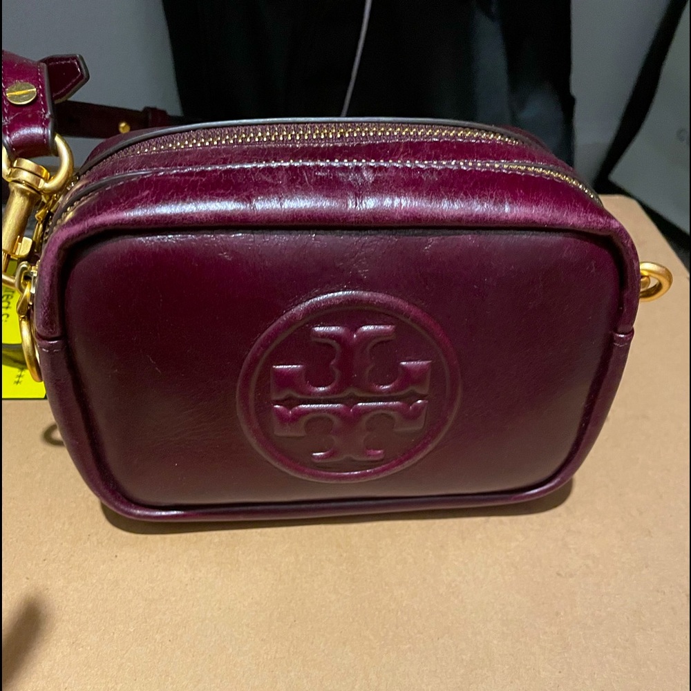 Beautiful mini crossbody bag! Like new!